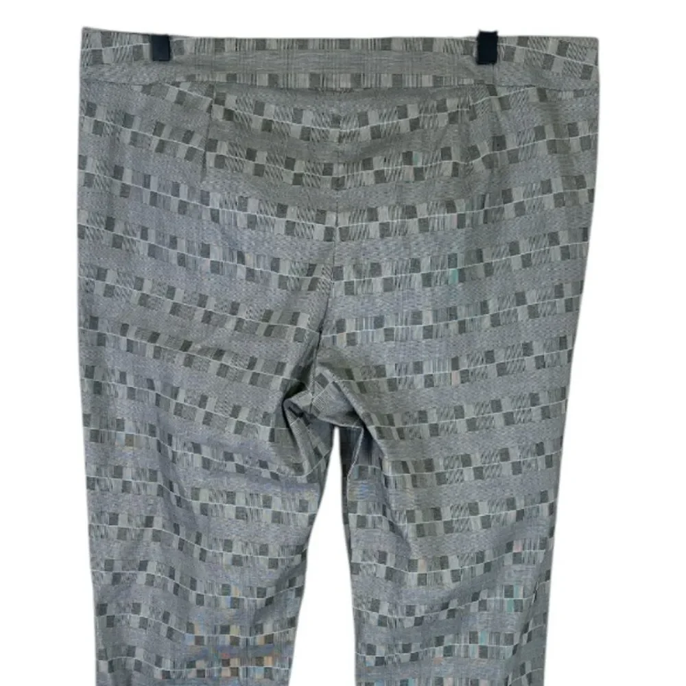 ADRIENNE VITTADINI black white grey blue capri pant // 12